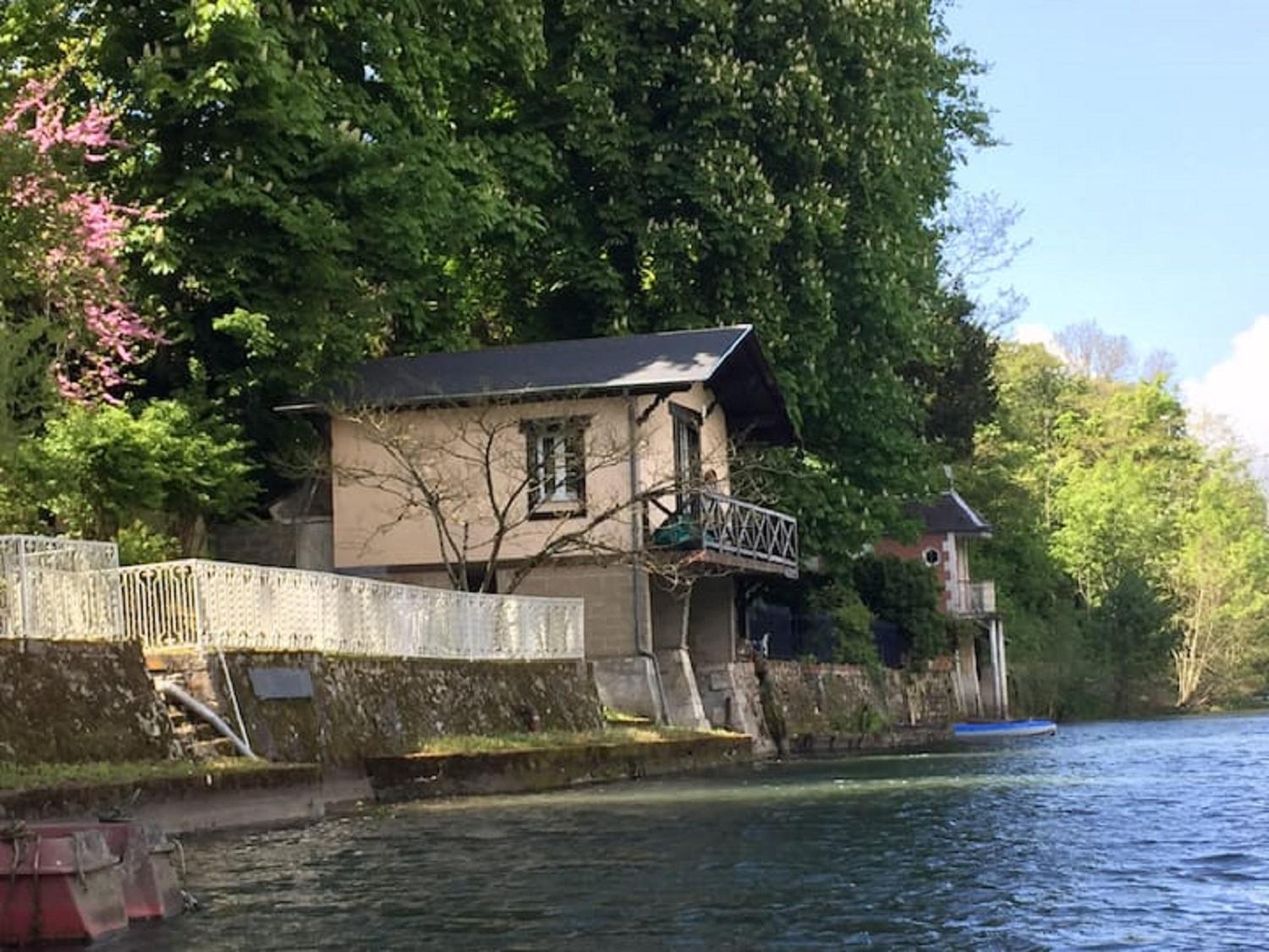 Le Chalet Bucolique Au Bord De L'Eau Olivet  Esterno foto