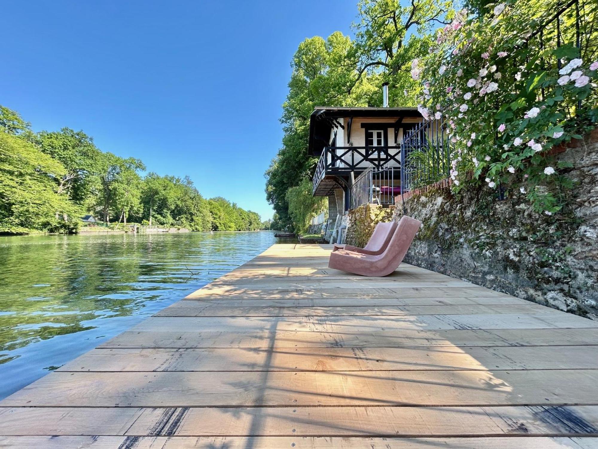Le Chalet Bucolique Au Bord De L'Eau Olivet  Esterno foto