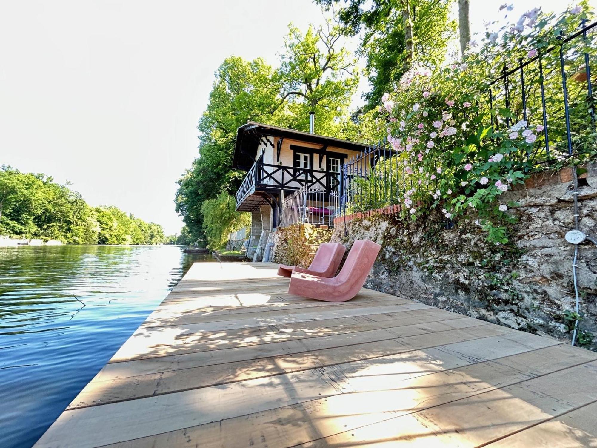 Le Chalet Bucolique Au Bord De L'Eau Olivet  Esterno foto